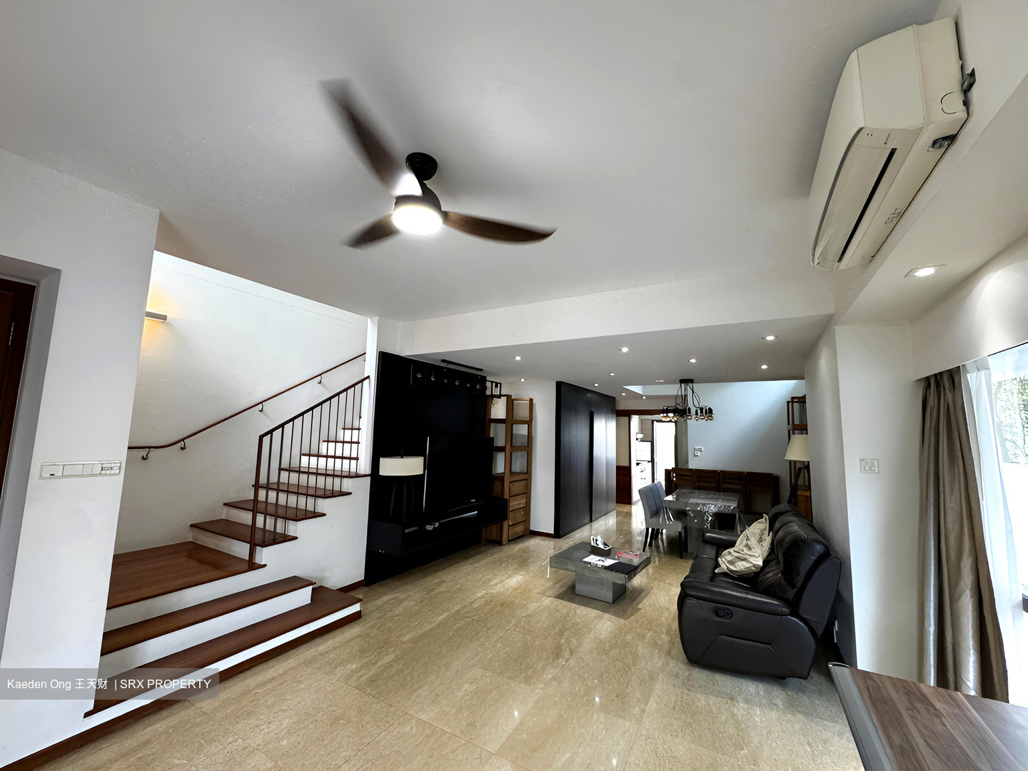 Goldenhill Villas (D19), Terrace #484849031